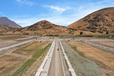 Photo of property in 436 Kingston Road, Jacks Point, Queenstown, 9371