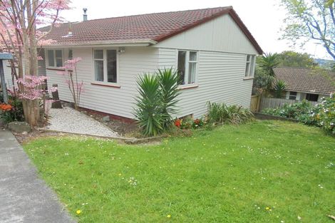 Photo of property in 4 Gemini Place, Beach Haven, Auckland, 0626