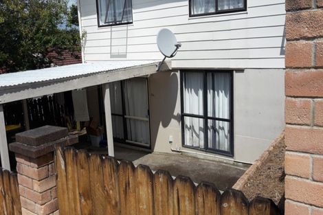 Photo of property in 1/30 Chislehurst Street, Henderson, Auckland, 0612