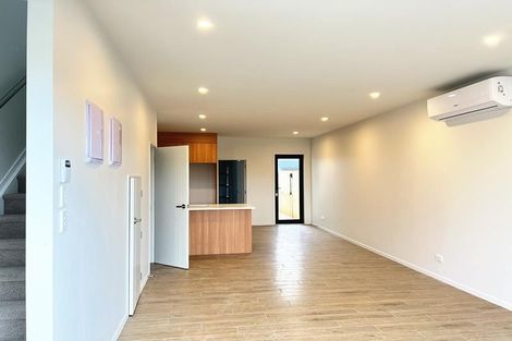 Photo of property in 11 Aramata Road, Papakura, 2110