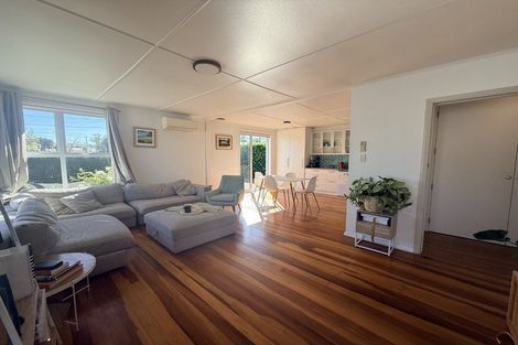 Photo of property in 26 Palmerston Road, Havelock North, 4130