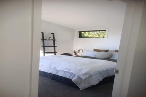 Photo of property in 2/182 Mount Pleasant, Mount Pleasant, Christchurch, 8081