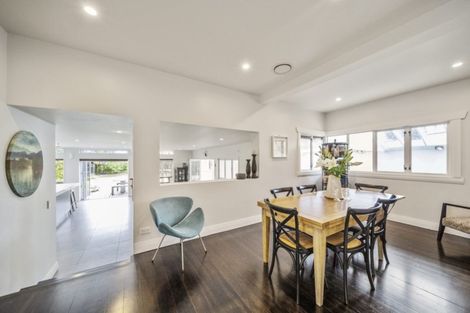 Photo of property in 36 Richmond Street, Fitzroy, New Plymouth, 4312