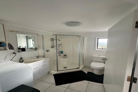 Photo of property in 6 Hume Drive, Hillcrest, Auckland, 0627