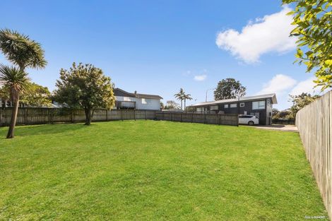 Photo of property in 37a Oreil Avenue, West Harbour, Auckland, 0618
