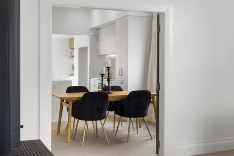 Photo of property in 19 West Avenue, Saint Clair, Dunedin, 9012