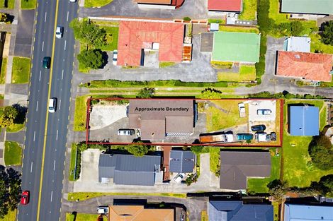 Photo of property in 4184 Great North Road, Glendene, Auckland, 0602