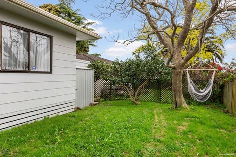 Photo of property in 1/50a Tawa Crescent, Manurewa, Auckland, 2102