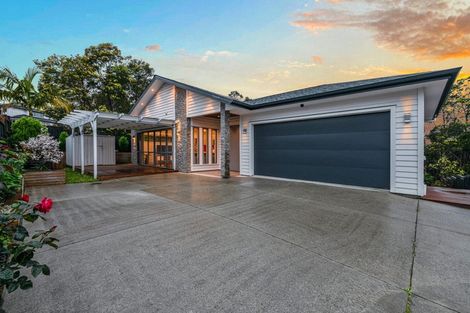 Photo of property in 120 San Valentino Drive, Henderson, Auckland, 0612