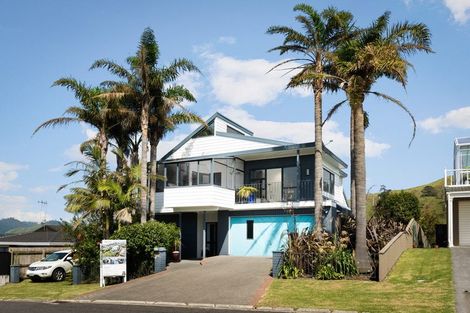 Photo of property in 11 Mayor View Terrace, Waihi Beach, 3611