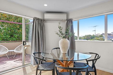 Photo of property in 18a Jacanas Place, Unsworth Heights, Auckland, 0632