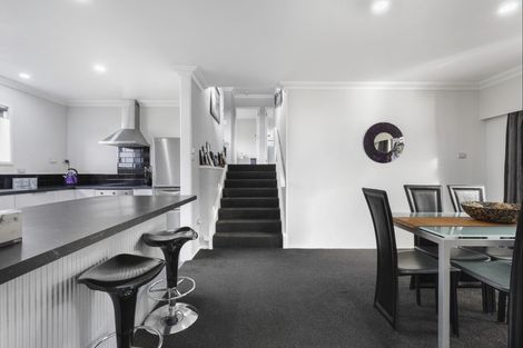 Photo of property in 19 Glendale Drive, Dinsdale, Hamilton, 3204