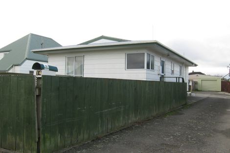 Photo of property in 14 Coromandel Court, Roslyn, Palmerston North, 4414