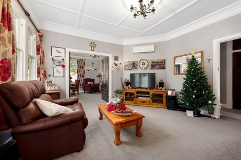 Photo of property in 29 Cambridge Terrace, Masterton, 5810