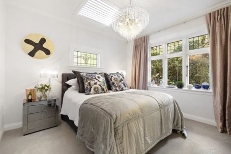 Photo of property in 12 Trelissick Crescent, Ngaio, Wellington, 6035