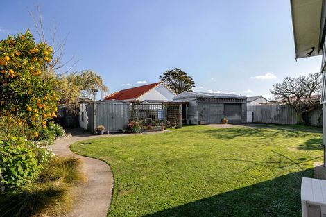 Photo of property in 6 Drury Street, Cloverlea, Palmerston North, 4412