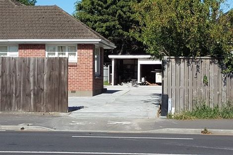 Photo of property in 8 Curletts Road, Sockburn, Christchurch, 8042