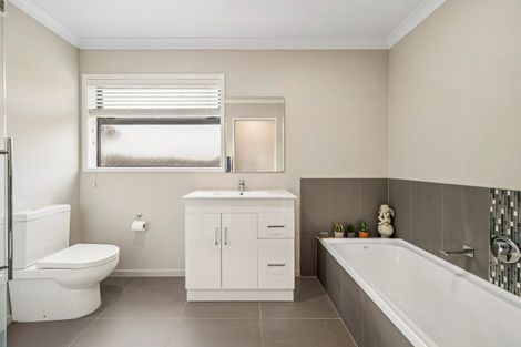 Photo of property in 11 Streamdale Place, Ngongotaha, Rotorua, 3010