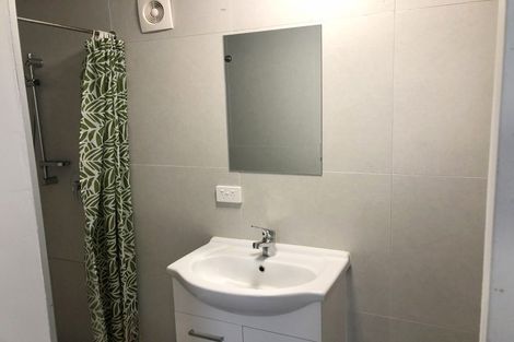 Photo of property in 1 Regatta Road, Torbay, Auckland, 0630