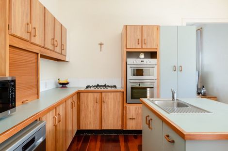 Photo of property in 39 Te Aroha Street, Hamilton East, Hamilton, 3216