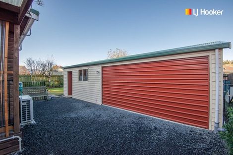 Photo of property in 2 Oak Place, Mosgiel, 9024