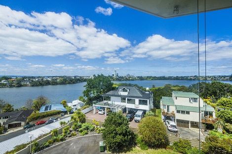 Photo of property in 4/90 Kitchener Road, Milford, Auckland, 0620