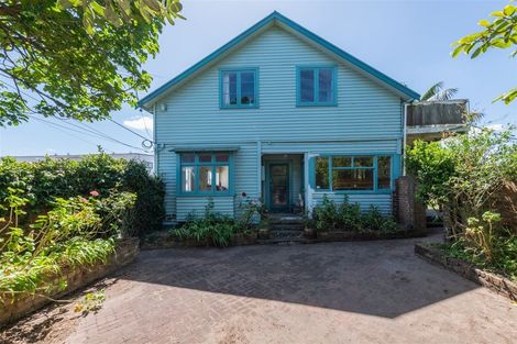 Photo of property in 4 Brandon Road, Glen Eden, Auckland, 0602