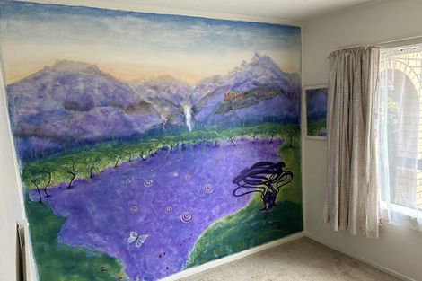 Photo of property in 18 Cornelian Crescent, Half Moon Bay, Auckland, 2012