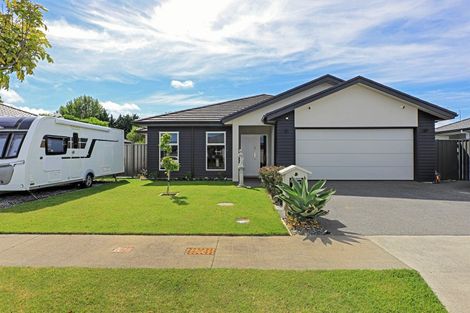 Photo of property in 25 Young Place, Taradale, Napier, 4112