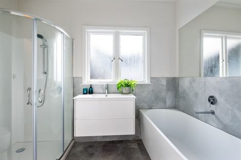 Photo of property in 39 Moana Street, Otaki Beach, Otaki, 5512