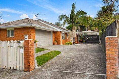 Photo of property in 24 Millstream Drive, Henderson, Auckland, 0610