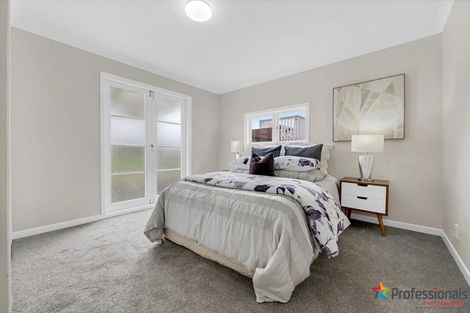 Photo of property in 5 Lane Road, Weymouth, Auckland, 2103