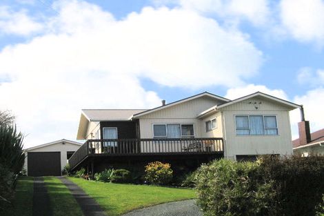 Photo of property in 28 Bickerstaffe Road, Maungaturoto, 0520