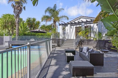 Photo of property in 55 Seaton Road, Murrays Bay, Auckland, 0630