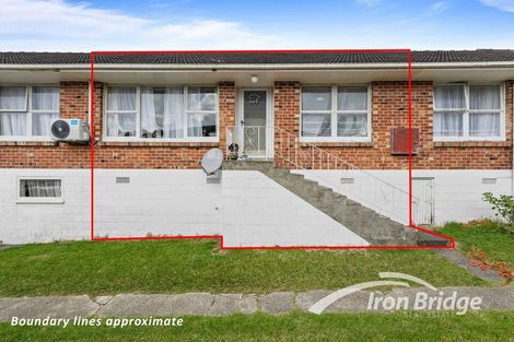 Photo of property in 2/281 Glenfield Road, Glenfield, Auckland, 0629