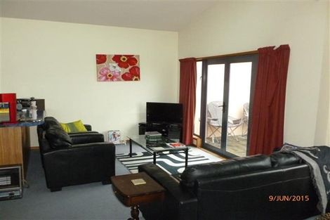 Photo of property in 22 Marina View, Paremata, Porirua, 5026