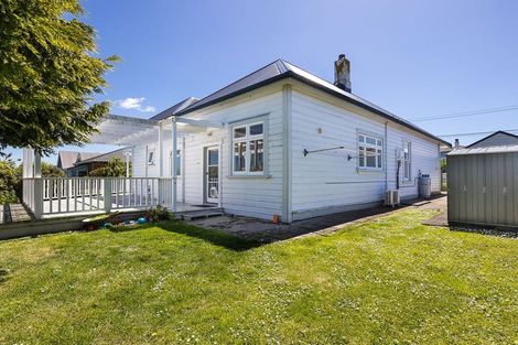 Photo of property in 84 Tomahawk Road, Andersons Bay, Dunedin, 9013