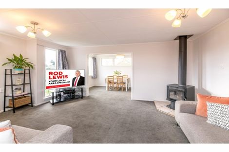 Photo of property in 127 Northcote Road, Northcote, Christchurch, 8052