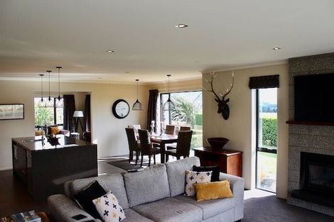 Photo of property in 623 Coleridge Road, Windwhistle, Hororata, 7572