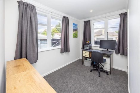 Photo of property in 194 Clarkin Road, Fairfield, Hamilton, 3214