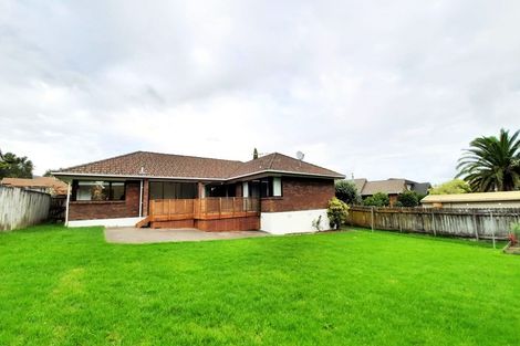 Photo of property in 15 Meadowland Drive, Somerville, Auckland, 2014