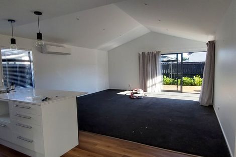 Photo of property in 3 Grey Way, Russley, Christchurch, 8042