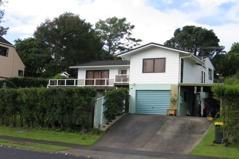 Photo of property in 51 Robbies Road, Shelly Park, Auckland, 2014