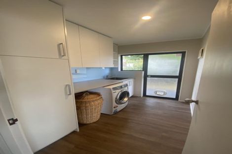 Photo of property in 12 Millen Place, Clarks Beach, 2122