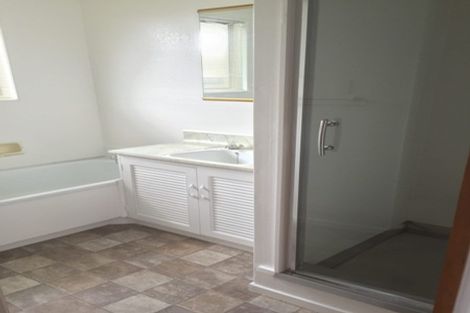 Photo of property in 1/126 Lake Terrace Road, Burwood, Christchurch, 8061