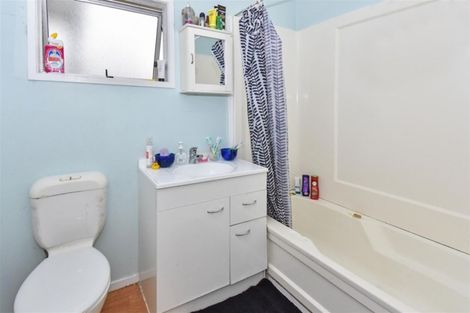 Photo of property in 21a Halsey Road, Manurewa, Auckland, 2102