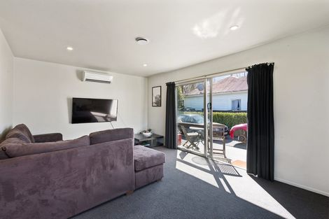 Photo of property in 2/64 Crofton Road, Harewood, Christchurch, 8051