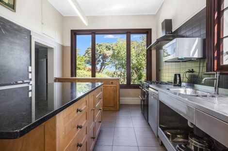 Photo of property in 45 Central Terrace, Kelburn, Wellington, 6012