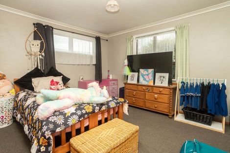 Photo of property in 56 Tennyson Street, Dannevirke, 4930