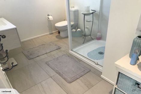 Photo of property in 4 Marina View, Paremata, Porirua, 5026